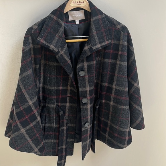Banana Republic lighter wool, fully lined, belted cape/jacket. Size:XS, runs big - Picture 1 of 4